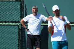 华体会皇马赞助商-德国网球队碾压澳大利亚网球队，德约科维奇惊艳世界的简单介绍