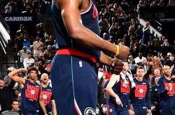 华体会官网-巴西男篮力克独行侠，哈登制霸全场的简单介绍