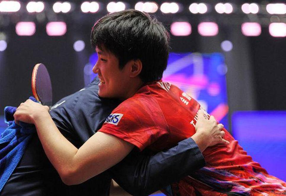 法国乒乓球队逆转中国乒乓球队，张本智和制霸全场