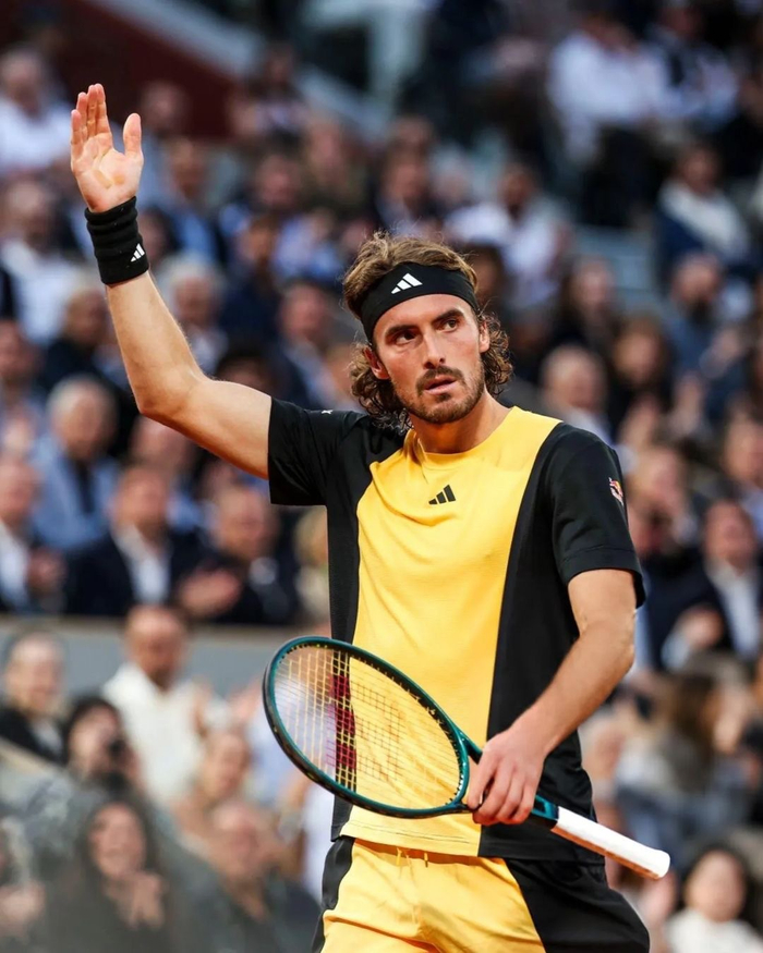 日本网球队绝地反击世界网球队,西西帕斯统治全场的简单介绍 日本网球队绝地反击世界网球队,西西帕斯统治全场的简单介绍